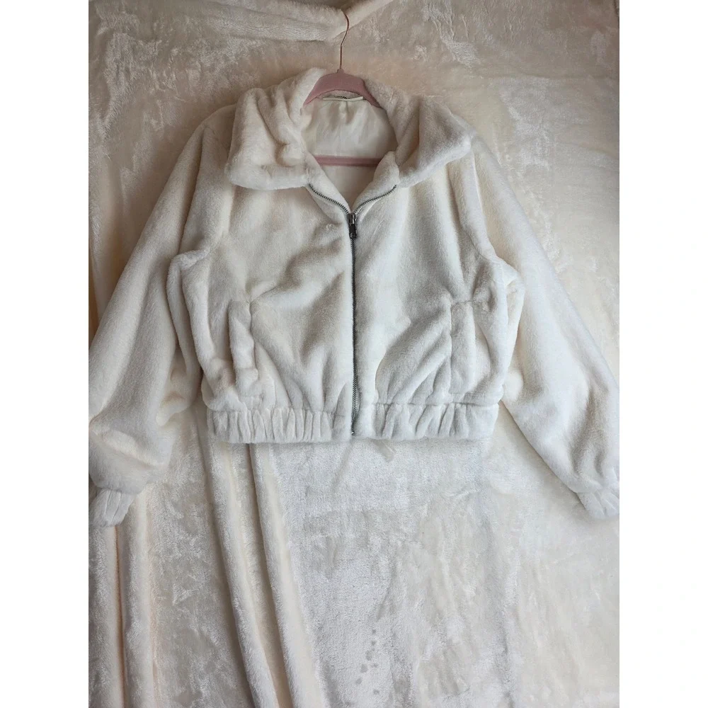 No Boundaries Cream Faux Fur Zip‎ Up Bomber Jacket Cozy Winter Warm Women's L